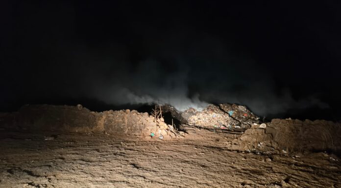 देवगड पवनचक्की येथील न. पं. च्या कचरा डेपोतील कचऱ्याला आग