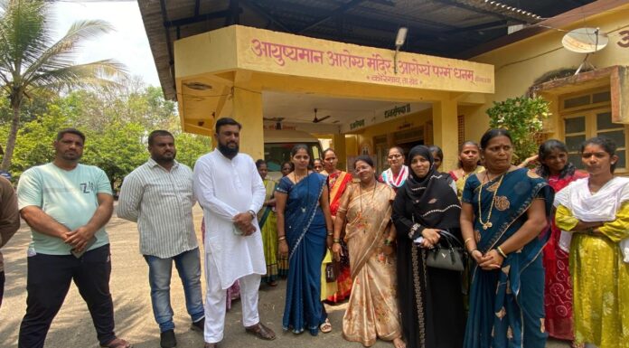 कोरेगाव प्राथमिक आरोग्य केंद्रात महिलांचा संताप; वैद्यकीय अधिकाऱ्यांच्या मनमानी कारभाराविरोधात मोर्चा