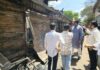 दापोली बाजारपेठेत भीषण आग; अनेक दुकाने जळून खाक, लाखोंचे नुकसान – भाजपा नेते वैभव खेडेकर यांची घटनास्थळी भेट