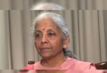 डिजिटायझेशनसोबत ‘मानवी स्पर्श’ही आवश्यक; बँकांना अर्थमंत्री सीतारामन यांचा सल्ला