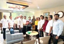 सिंधुदुर्ग जिल्हा व्यापारी महासंघाच्या पदाधिकाऱ्यांनी ना. नितेश राणे यांची घेतली भेट