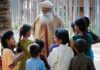मुलांवर स्वप्नांचा बोजा टाकू नका; त्यांना स्वतःची ओळख घडू द्या – सद्गुरु