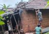 असनिये येथे घरावर माड पडून सुमारे २० हजारांचे नुकसान