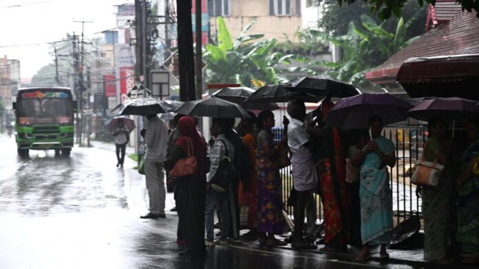 Monsoon05.JPG