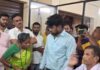 दोडामार्ग तालुका ३ दिवस अंधारात; विजेच्या लपंडावामुळे नागरिक व ग्राहक आक्रमक, महावितरणला घेराव!