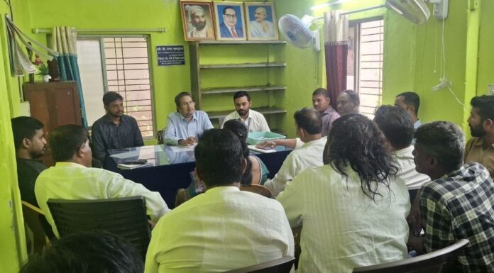 वैभववाडी वीज वितरण कार्यालयावर तिथवली ग्रामस्थांचे ठिय्या आंदोलन
