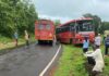 राजापुरात रानतळे मार्गावर दोन एसटी बस एकमेकांवर आदळून अपघात