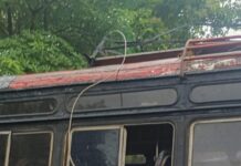 BREAKING: धावत्या एसटी बसवर विद्युतवाहिनी कोसळली; वाहकाला विजेचा धक्का तर चालक थोडक्यात बचावला