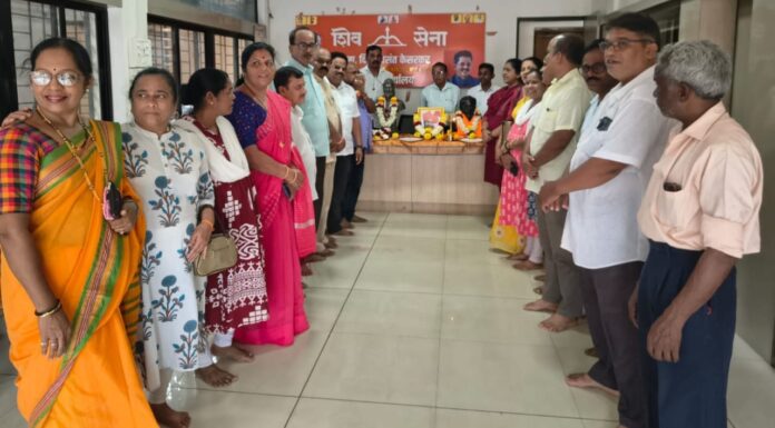 सावंतवाडीत धर्मवीर आनंद दिघे यांना अभिवादन