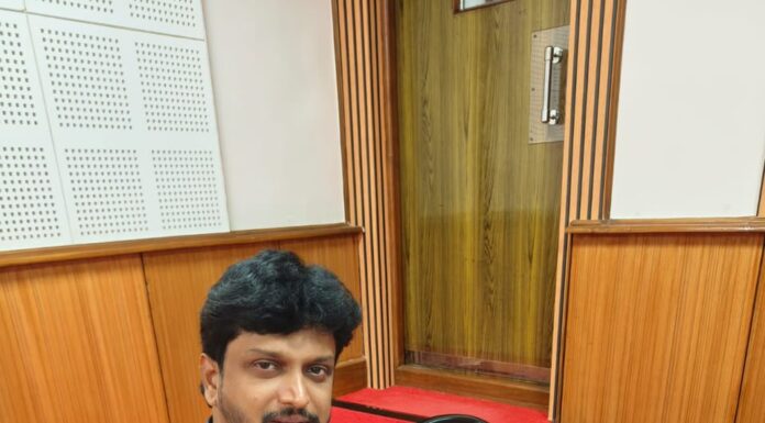 आकाशवाणीवर प्रा. सिद्धेश नेरुरकर यांची ‘सुलेखन ते ब्रँड डिझाइन’ विषयावर मुलाखत