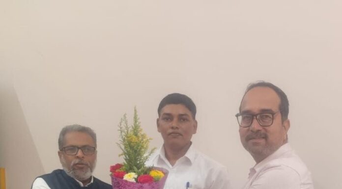 डॉ. विठ्ठल शिंदे यांची इंग्रजी विषयातून पीएच.डी.ला गवसणी