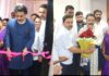 सरकारने कर्जमाफी करण्याअगोदर जिल्हा बँक मदतीला धावली महाराष्ट्रात हे पहिलं उदाहरण आहे की बँक पहिली धावली नंतर सरकार ने मदत घोषित केली:निलेशराणे
