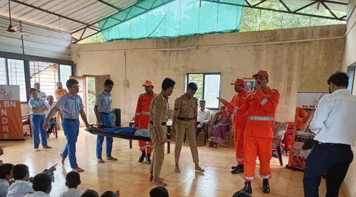 नाथ पै ज्ञान प्रबोधिनी करूळ प्रशालेत NDRFचे आपत्ती व्यवस्थापन व सुरक्षा मार्गदर्शन