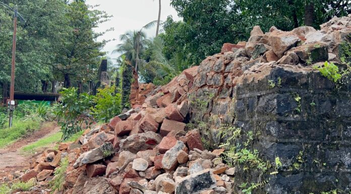 सावंतवाडीतील १८८२ मधील ऐतिहासिक जेलची तटबंदी अखेर जमीनदोस्त