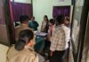 वाढीव बिलांमुळे सावंतवाडीत महिला महावितरणवर संतापल्या