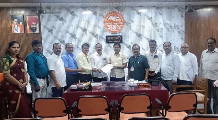 केंद्र प्रमुखांचे ४ टक्के अनुदान वेळेत द्या