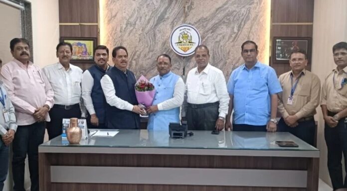 चिपळूण अर्बन बँकेच्या यशस्वी वाटचालीचे उद्योजक चंद्रकांत भोजने यांच्याकडून कौतुक