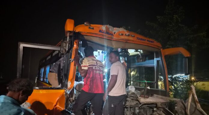 ओसरगाव टोलनाक्यावर भीषण अपघात