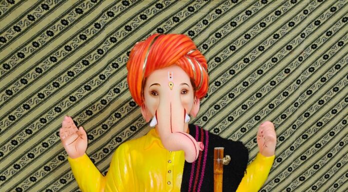 बाळूमामांच्या रूपातील गणेशमूर्तीने वेधले भाविकांचे लक्ष