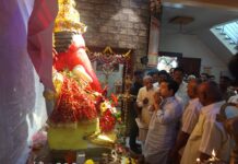 पालकमंत्री नितेश राणे यांनी देवगडमधील सार्वजनिक गणेशोत्सवांचे घेतले दर्शन