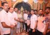 रेडी येथे आ. निलेश राणे यांनी घेतले सभापती प्रितेश राऊळ यांच्या गणपतीचे दर्शन