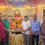कणकवलीच्या मानाच्या संतांच्या गणपतीचे अबिद नाईक यांनी घेतले दर्शन