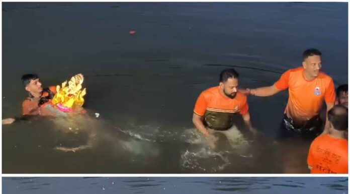 खेडमध्ये २ सार्वजनिक, २१०० घरगुती गणपती बाप्पाला निरोप