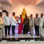 कोविड काळातील सेवेसाठी आशा स्वयंसेविका मोहिनी मोहिते यांचा सन्मान ढोक्रवली येथे सेवा संकल्प अभियानांतर्गत गौरव