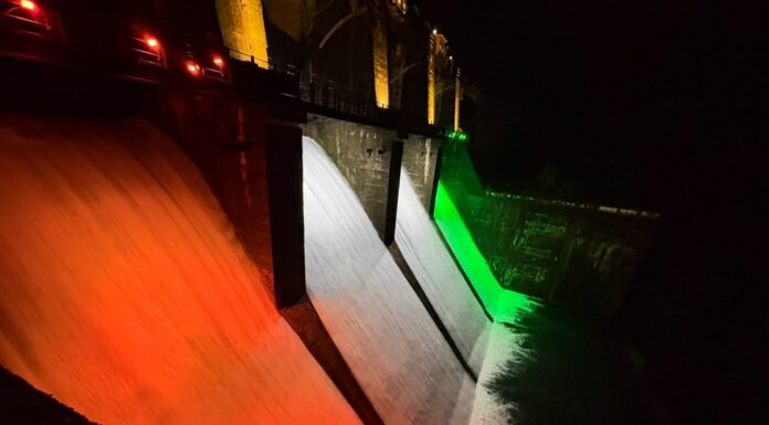 सेवा संकल्प अभियानांतर्गत तिलारी धरण परिसरात विद्युत रोषणाई आणि पर्यावरणपूरक दीपोत्सव