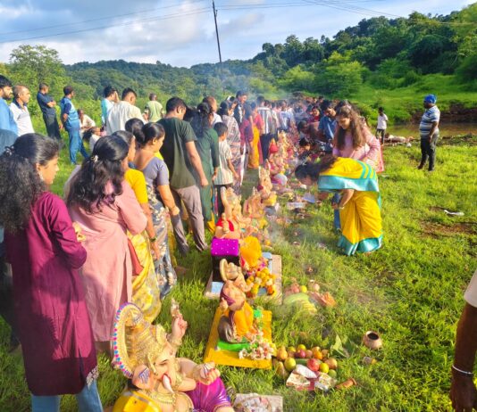 भक्ती, उत्साह अन् जयघोषात पाच दिवसांच्या बाप्पांना भावपूर्ण निरोप