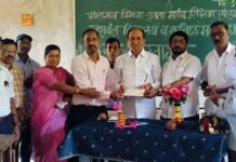 यशवंत विद्यालय व कनिष्ठ महाविद्यालय धामणंद येथे नूतन विद्यालयास भरघोस मदत
