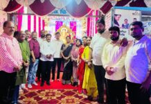 गणेश मंडळांना भेट देत प्रशांत यादव यांनी घेतले गणरायाचे दर्शन