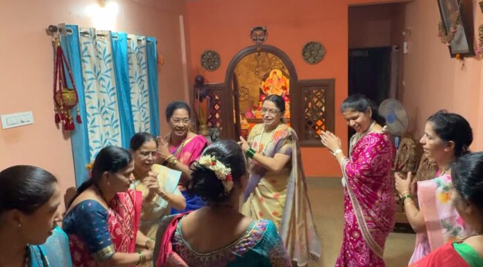 सावंतवाडीच्या नगराध्यक्षा सौ. श्रद्धाराजे भोसले यांचा स्थानिक महिलांसोबत फुगडीचा फेर!