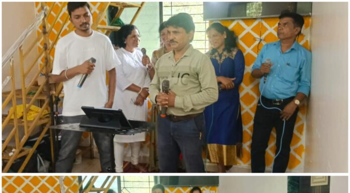 स्वर साधना ग्रुपतर्फे गणेशोत्सवात कराओके संगीताच्या माध्यमातून गणेशाराधना