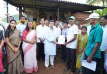 विमुक्त जाती व भटक्या जमाती संवर्गातील लाभार्थ्यांना विविध दाखले व प्रमाणपत्रांचे वाटप