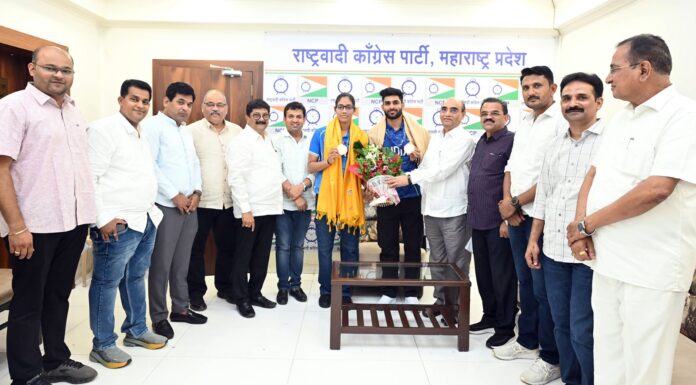 आशियाई सुवर्णविजेत्या महाराष्ट्राच्या शिलेदारांचा आ. शेखर निकम यांच्या हस्ते गौरव