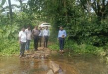 तिलारी पाटबंधारे विभागाकडून वनराई बंधाऱ्यांची पाहणी