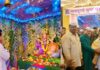 पालकमंत्री नितेश राणे यांनी घेतले नवीन कुर्ली येथे दुर्गादेवीचे दर्शन ! मंडळ आयोजकांचे कौतुक !