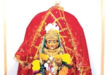 तुरंबवच्या श्री शारदादेवी मंदिरात नवरात्रोत्सवानिमित्त धार्मिक व पारंपरिक कार्यक्रमांचे आयोजन