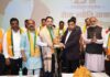 माजी मुख्यमंत्री नारायण राणे यांच्या हस्ते जिल्हा बँक अध्यक्ष मनीष दळवी यांचा सत्कार…