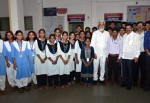 शालेय शिक्षणमंत्री दादाजी भुसे यांची सावर्डे विद्यालयाला भेट
