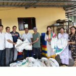 देवगड व्यापारी संघाकडून वनराई बंधाऱ्यांसाठी एक हजार पिशव्या सुपूर्द