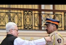 ओटवणे चे सुपुत्र प्रकाश परब राष्ट्रपती पोलीस पदकाने सन्मानित.