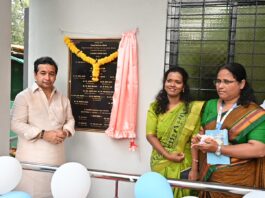 मौजे पिकुळे येथे ग्राम महसूल अधिकारी कार्यालयाचे पालकमंत्री नितेश राणे यांच्या हस्ते लोकार्पण