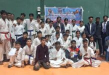 जिल्हास्तरीय कराटे स्पर्धेत रोटरी इंग्लिश मीडियम स्कूलच्या विद्यार्थ्यांची चमकदार कामगिरी; अनेक पदकांची कमाई
