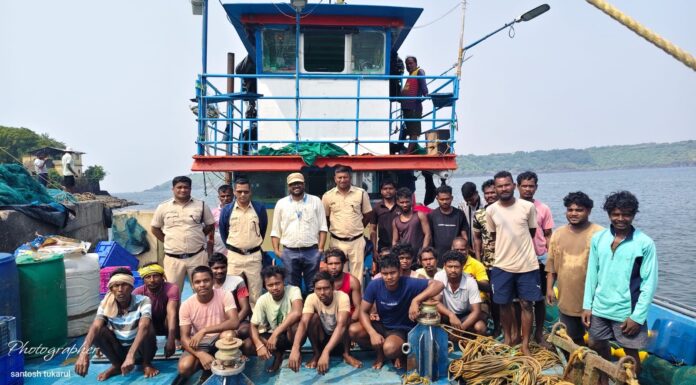 पर्ससीन मासेमारीविरुद्ध मत्स्यव्यवसाय विभागाची कारवाई; देवगडची ‘स्वामीराज’ नौका जप्त