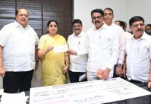 संकटग्रस्तांच्या मदतीसाठी रत्नागिरी जिल्हा मध्यवर्ती सहकारी बँकेचा संवेदनशील पुढाकार!