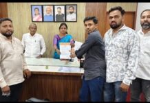 मनसेच्या दणक्याने गुहागर कीर्तनवाडीतील रखडलेल्या पाणीपुरवठ्याचा प्रश्न ऐरणीवर…!